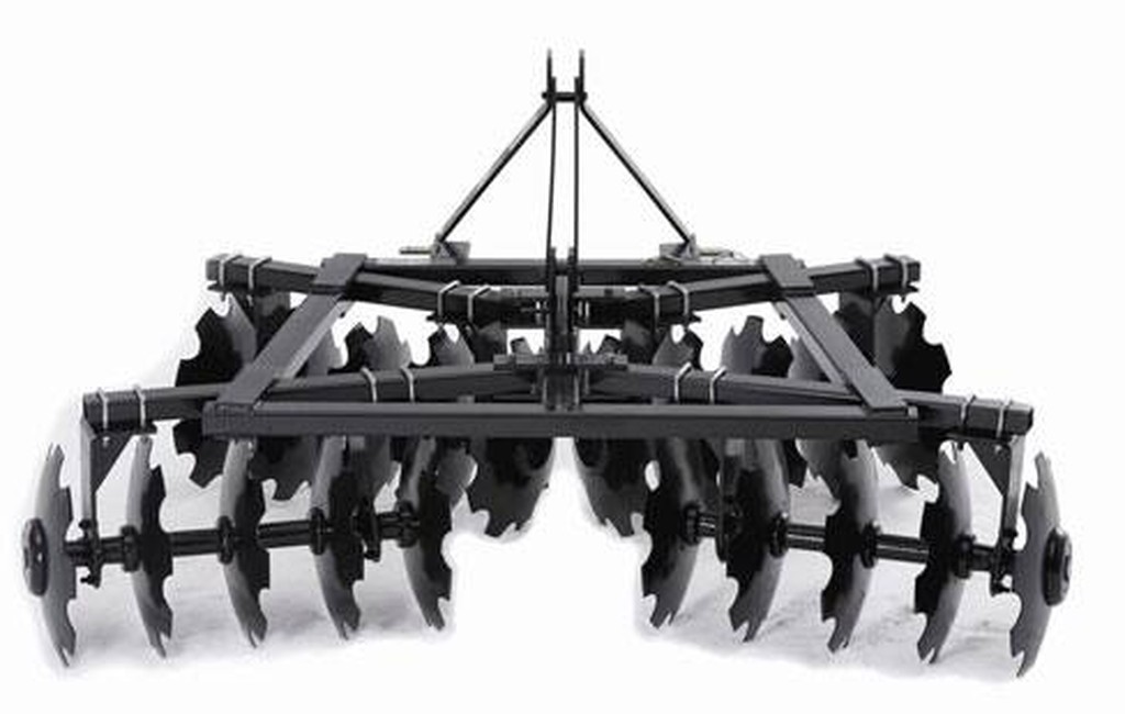 //assets.cnhindustrial.com/nhag/nar/assets/Front-Loaders-and-Attachments/disc-harrows/Features/Overview/disc-harrows-20-cut-and-turn-soil-with-ease-01.jpg