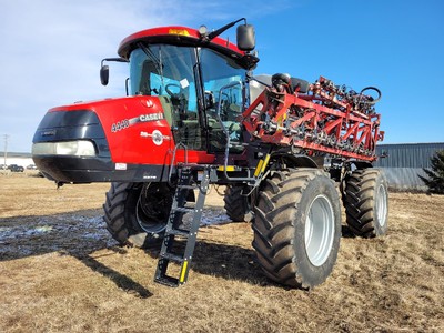 2017 CASE IH 4440 SPRAYER- SELF PROPELLED