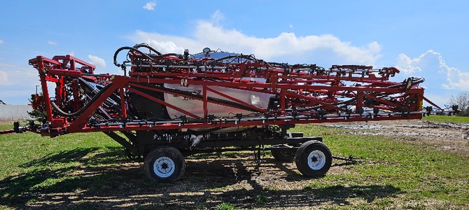 2024 CASE IH 5550 LIQUID SYSTEM SPRAYER- SELF PROPELLED