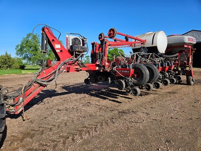 2009 CASE IH 1250 PLANTER