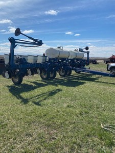 2007 KINZE 3200 PLANTER