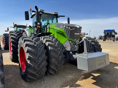 2024 FENDT 1050 VARIO 2WD & MFWD Tractor