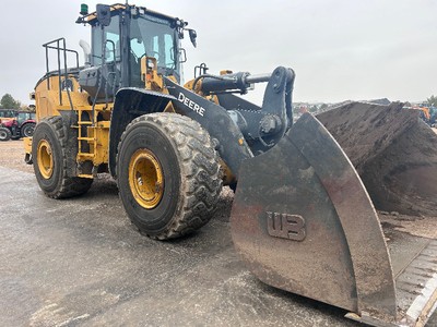 2023 JOHN DEERE 744P WHEEL LOADER