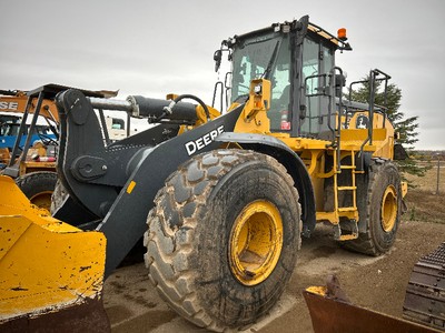 2023 JOHN DEERE 744P WHEEL LOADER