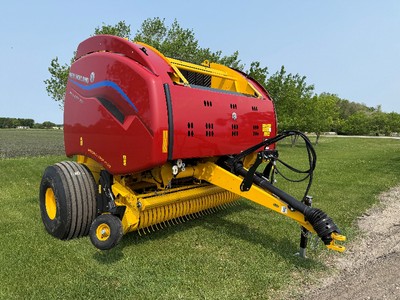 2025 NEW HOLLAND RB560 BALER