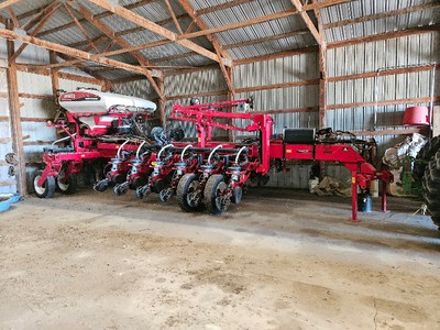 2010 WHITE 8816 PLANTER