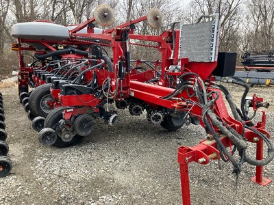 2012 CASE IH 1250 PLANTER