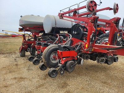 2014 CASE IH 1255 PLANTER