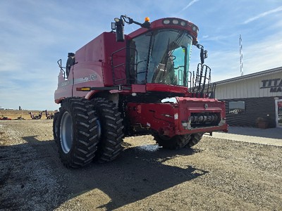2011 CASE IH 7120 COMBINE