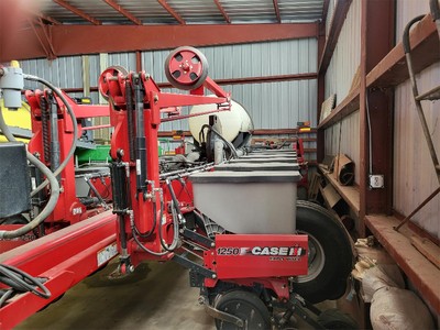 2012 CASE IH 1250 PLANTER