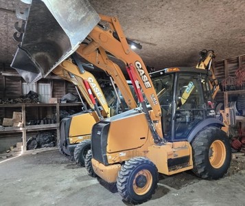 2015 CASE 580SN BACKHOE