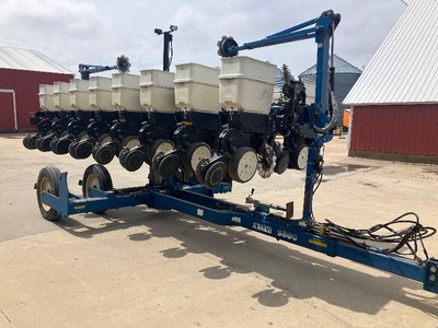2002 KINZE 3500 PLANTER