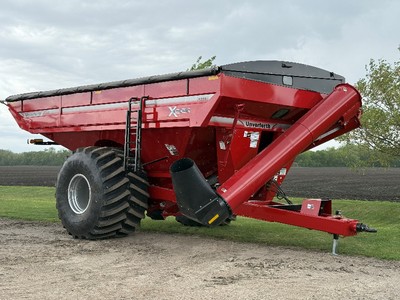 2025 UNVERFERTH 1319 GRAIN CART