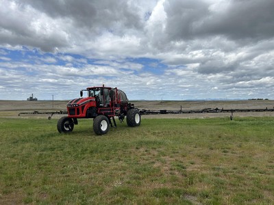 2018 APACHE AS1230XP SPRAYER- SELF PROPELLED