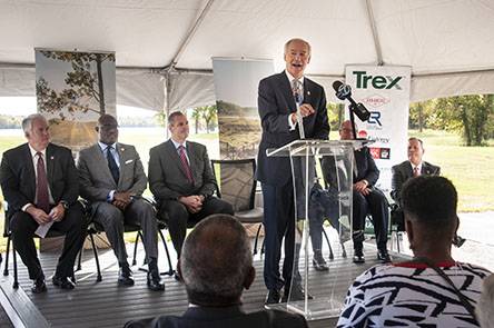 Gov. Hutchinson at Trex Company Announcement